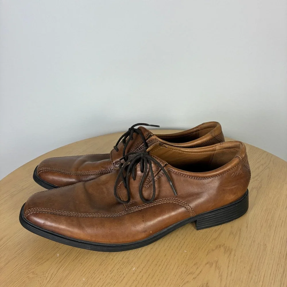 Clarks‎ Leather Square Toe Bicycle Stitch Oxfords Shoes Men's 11.5 Office Work